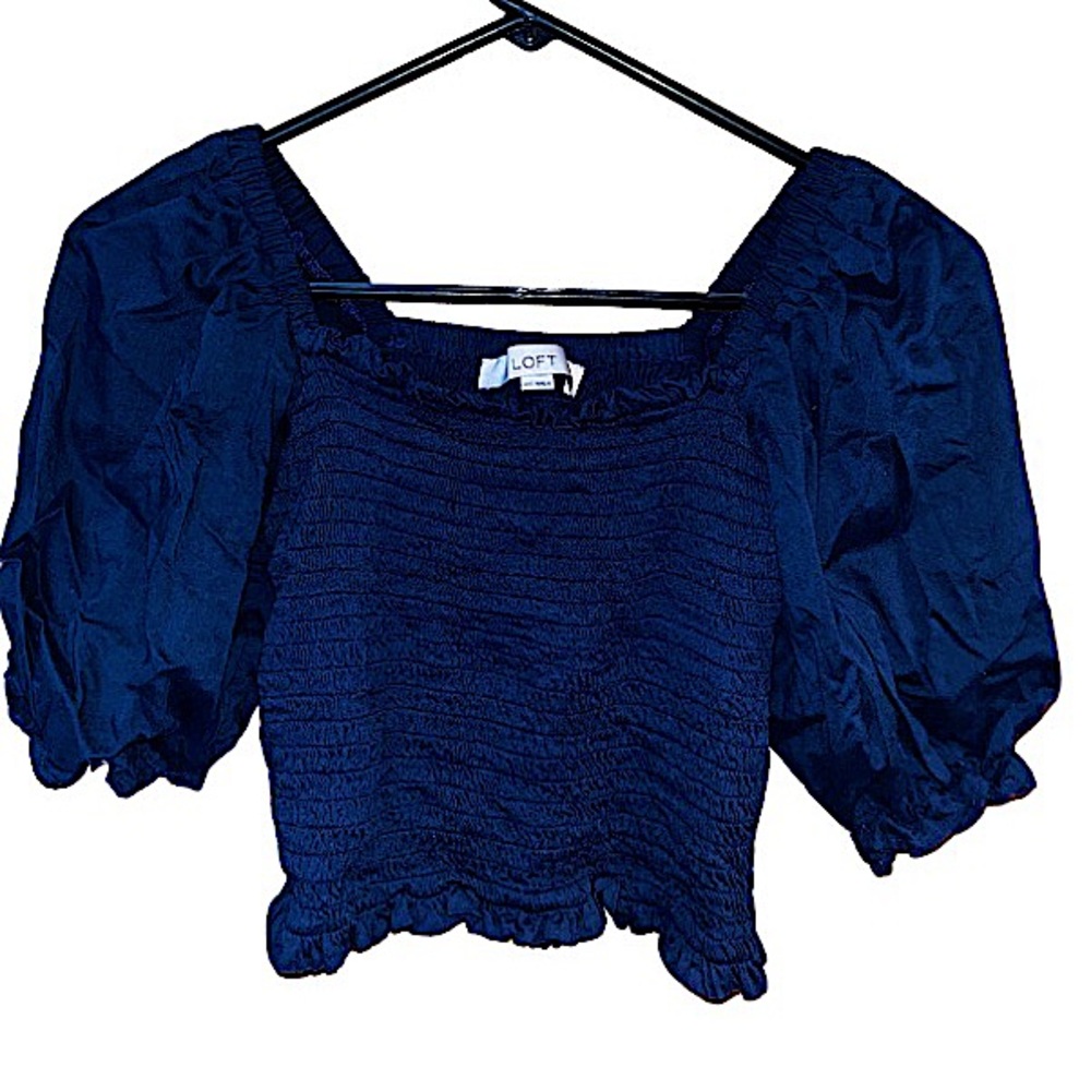 ribbed navy blue puffer sleeve cropped blouse | loft | size xxs
